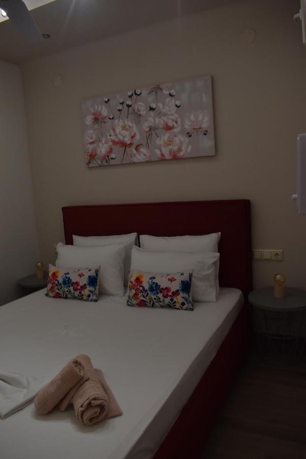 Relaxo Maisonette Rhodi Néa Péramos Eksteriør billede